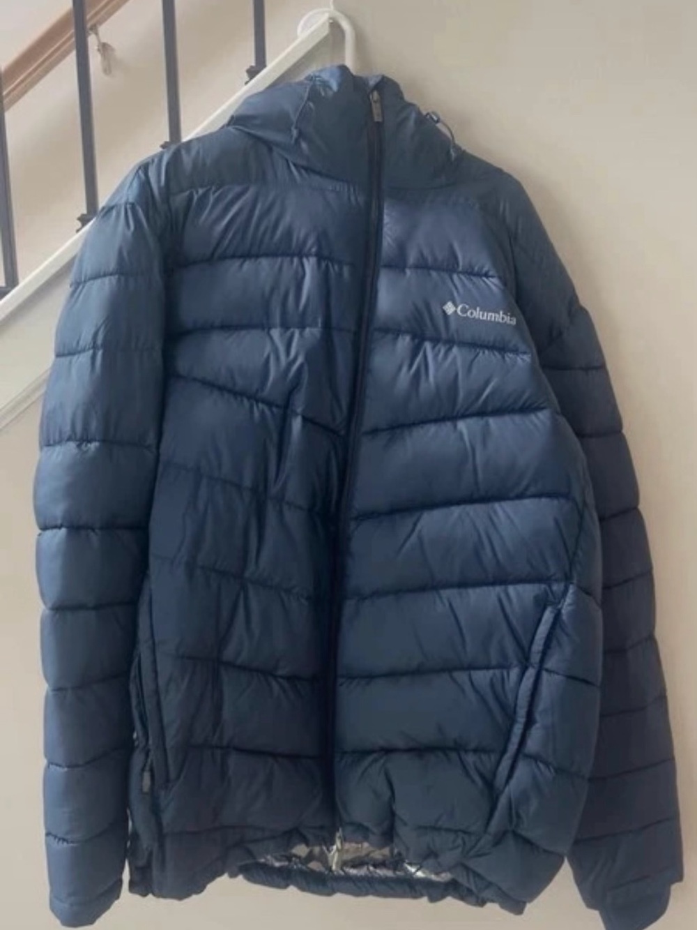 Columbia Navy Blue Quilted Puffer Jacket with Hood